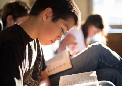 Child reading the scriptures